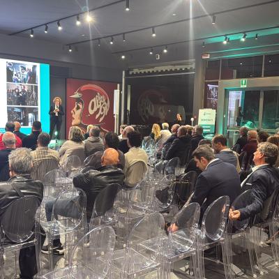 F7db0425 4b12 48dd 8c22 C5b0baa705f7